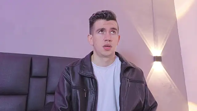 MikaelSlow online show from 04-15-26, 04:18