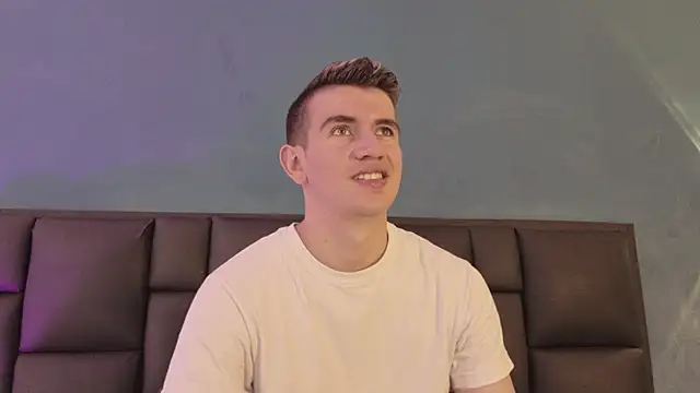 MikaelSlow online show from 03-01-26, 04:12