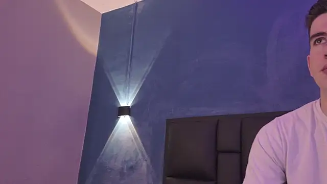 MikaelSlow online show from 03-31-26, 04:03