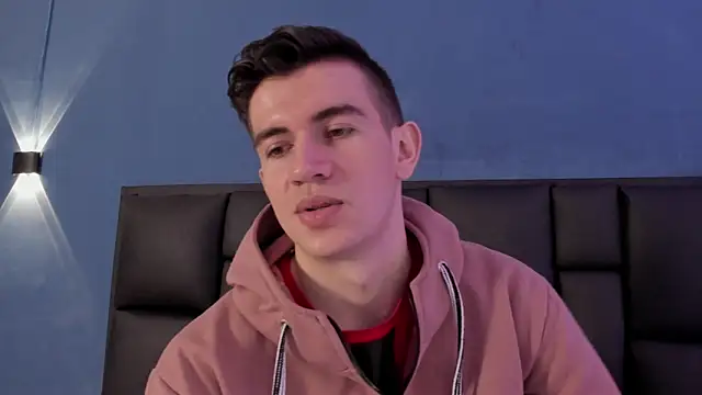 MikaelSlow online show from 11-14-25, 04:05