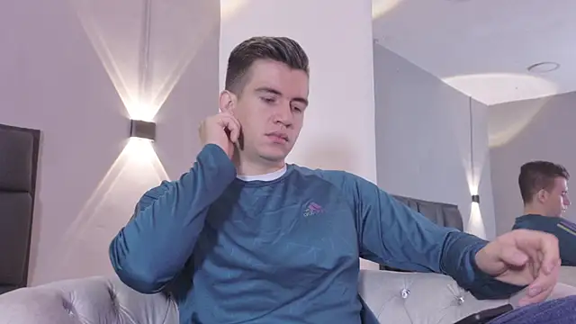 MikaelSlow online show from 04-05-26, 04:46