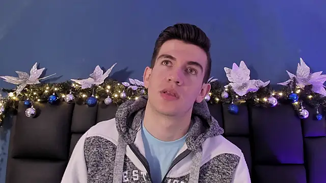 MikaelSlow online show from 11-29-25, 04:34