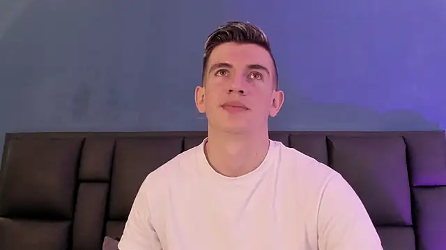 MikaelSlow online show from 02-12-26, 04:01