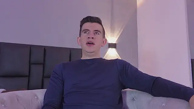MikaelSlow online show from 06-17-26, 03:06
