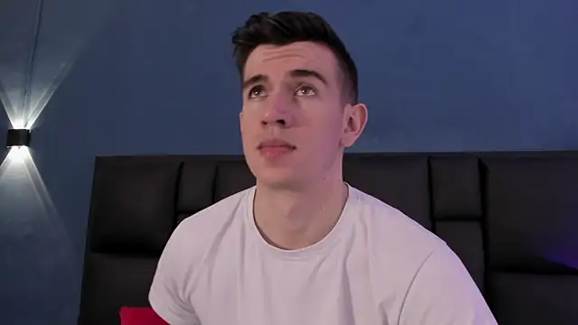 MikaelSlow online show from 11-12-25, 04:16