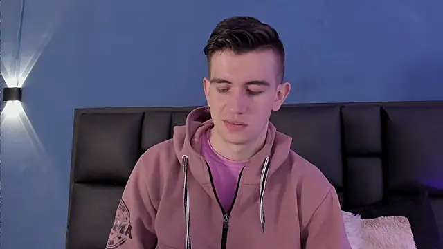 MikaelSlow online show from 09-20-25, 03:55