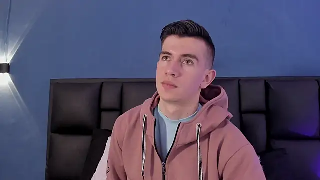 MikaelSlow online show from 10-02-25, 04:16