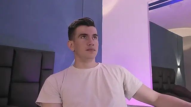 MikaelSlow online show from 02-25-26, 03:51