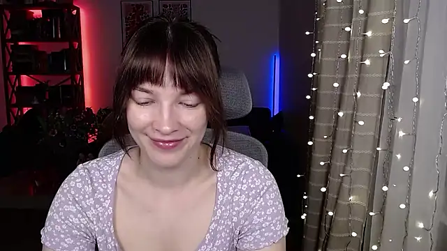 Snapshot of kenzie_x chatting on 02-25-26, 07:19 kenzie x online show from 02-25-26, 07:19