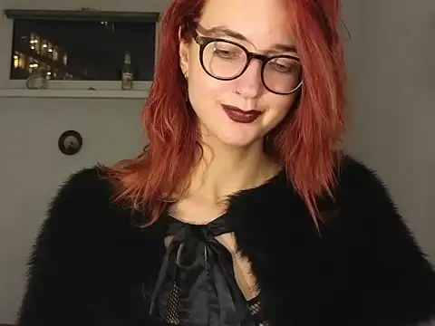 Snapshot of TatianaRomanov chatting on 09-24-25, 06:58 TatianaRomanov online show from 09-24-25, 06:58