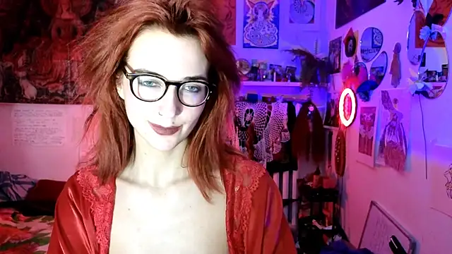 Snapshot of TatianaRomanov chatting on 05-12-26, 08:15 TatianaRomanov online show from 05-12-26, 08:15