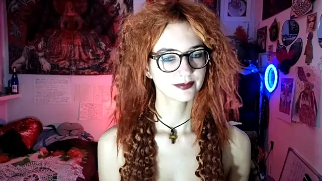 Snapshot of TatianaRomanov chatting on 05-24-26, 07:36 TatianaRomanov online show from 05-24-26, 07:36