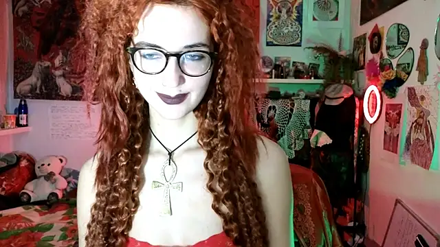 Snapshot of TatianaRomanov chatting on 05-15-26, 08:07 TatianaRomanov online show from 05-15-26, 08:07