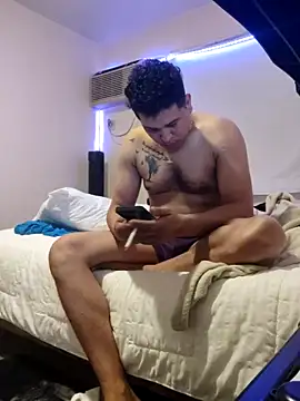 Snapshot of Oviedo174 chatting on 03-04-26, 11:29 Oviedo174 online show from 03-04-26, 11:29