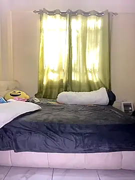 nur lin online show from 12-02-25, 01:02