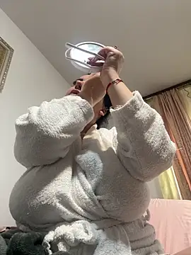 SellenaBigBoobs online show from 10-12-25, 07:21