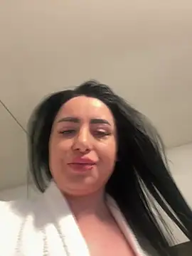 SellenaBigBoobs online show from 04-23-26, 09:38