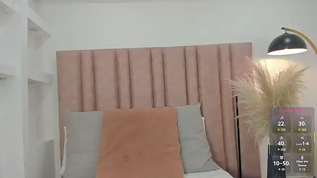 im alejandra  online show from 11-10-25, 11:10