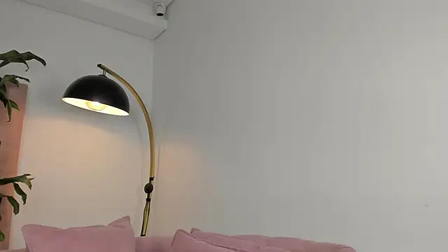 im alejandra  online show from 12-16-25, 04:50