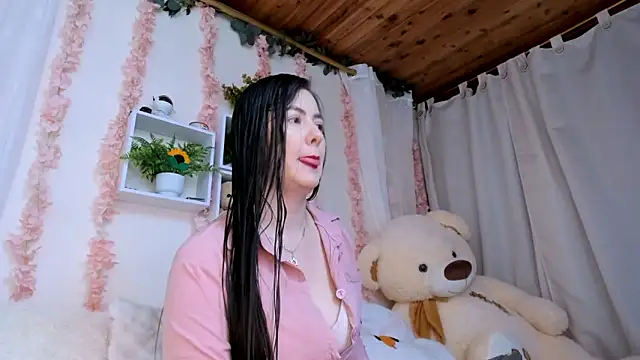 Idara and Edahi01 online show from 01-06-26, 01:15