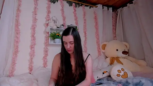 Idara and Edahi01 online show from 10-23-25, 05:44