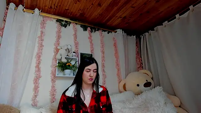 Idara and Edahi01 online show from 11-11-25, 01:28