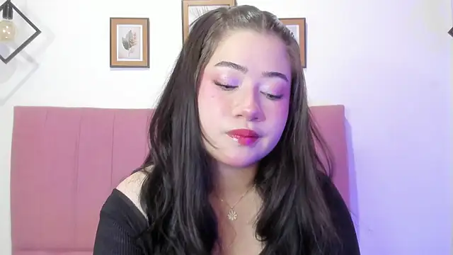 GENNESIS LOVE online show from 11-02-25, 09:42