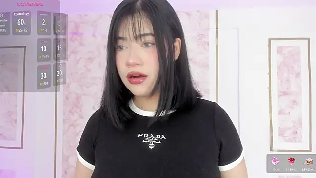 GENNESIS LOVE online show from 06-17-26, 04:01