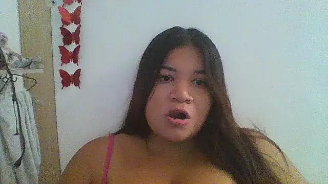 Snapshot of sienna_marie chatting on 01-24-25, 04:28 sienna marie online show from 01-24-25, 04:28
