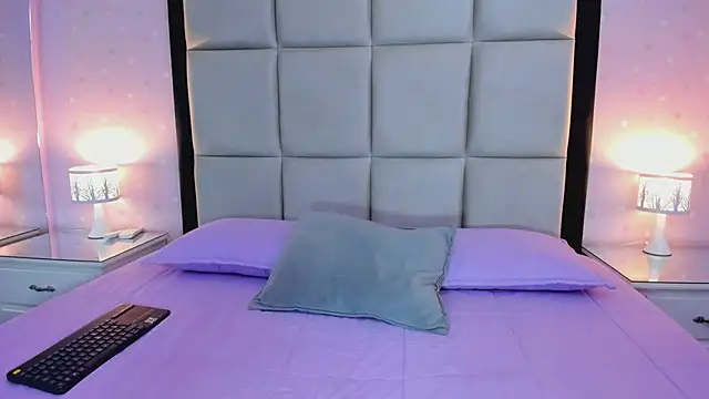 HannaClarrk  online show from 03-26-26, 11:35