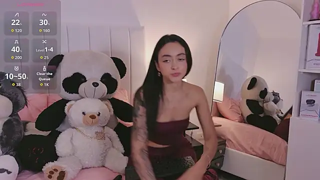 HannaClarrk  online show from 04-13-26, 08:35