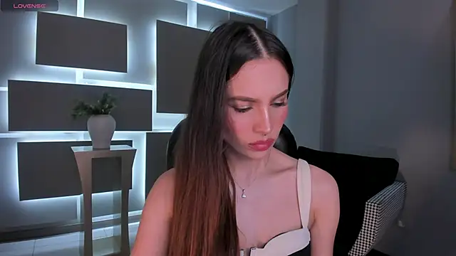 MarianneLane online show from 01-12-26, 02:18