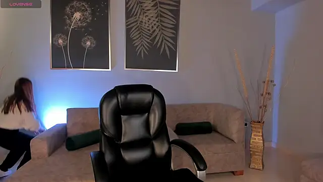 CarolineGraceX online show from 11-09-25, 11:14