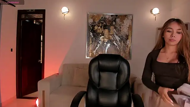 CarolineGraceX online show from 11-15-25, 10:52