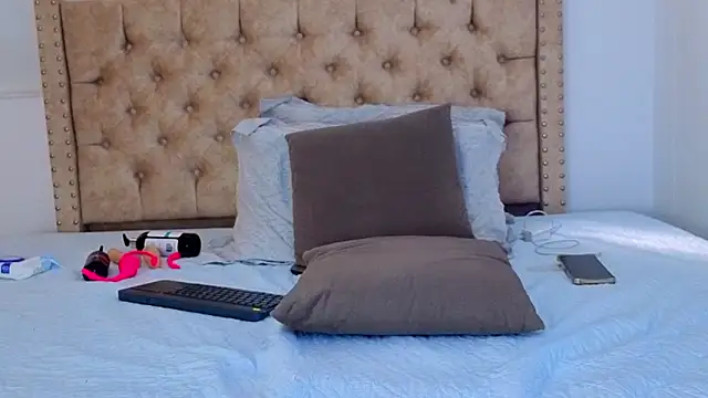 Anya Texas online show from 03-15-26, 07:54