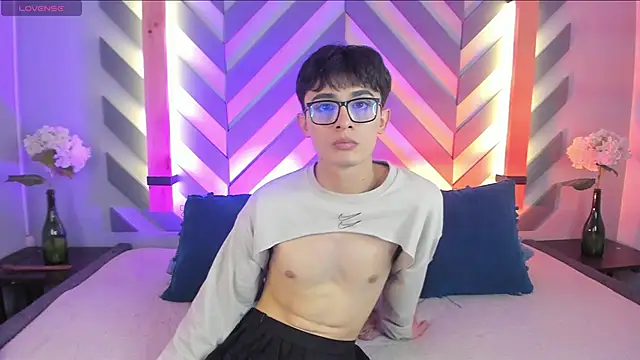 cherryy boy online show from 02-08-25, 06:22