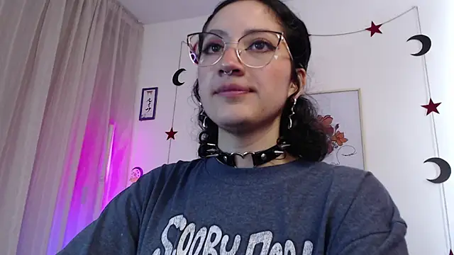 Snapshot of Tanya_WorldBondage chatting on 02-14-25, 01:40 Tanya WorldBondage online show from 02-14-25, 01:40