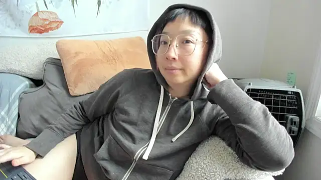 luxgray online show from 12-15-25, 08:14