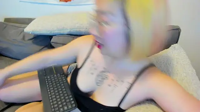 luxgray online show from 01-25-25, 02:58