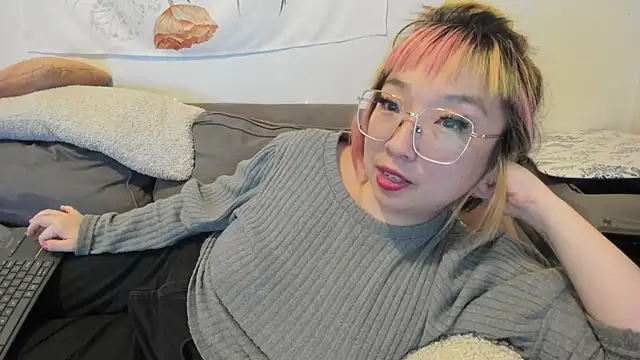 luxgray online show from 12-15-24, 04:40