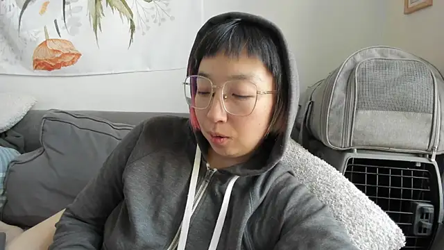 luxgray online show from 12-21-25, 05:47