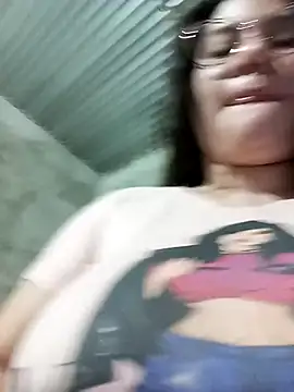 Snapshot of ariana_d20 chatting on 03-16-25, 12:56 ariana d20 online show from 03-16-25, 12:56