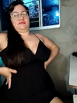 Snapshot of ariana_d20 chatting on 10-18-25, 10:34 ariana d20 online show from 10-18-25, 10:34