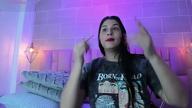 Snapshot of brithanyadams23 chatting on 10-01-25, 03:11 brithanyadams23 online show from 10-01-25, 03:11