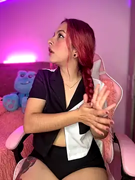 YovngBaby online show from 10-22-25, 02:11