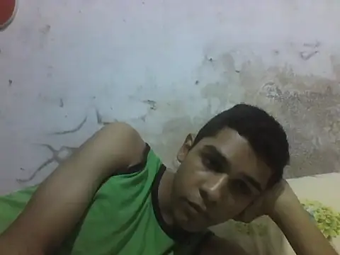 Snapshot of Leopardogonza chatting on 05-20-26, 10:07 Leopardogonza online show from 05-20-26, 10:07