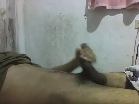Snapshot of Leopardogonza chatting on 02-14-26, 07:25 Leopardogonza online show from 02-14-26, 07:25