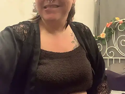 BuziCycki online show from 01-13-25, 04:08