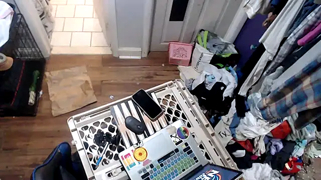 Snapshot of tongueispowerr6d9 chatting on 12-21-25, 08:09 tongueispowerr6d9 online show from 12-21-25, 08:09