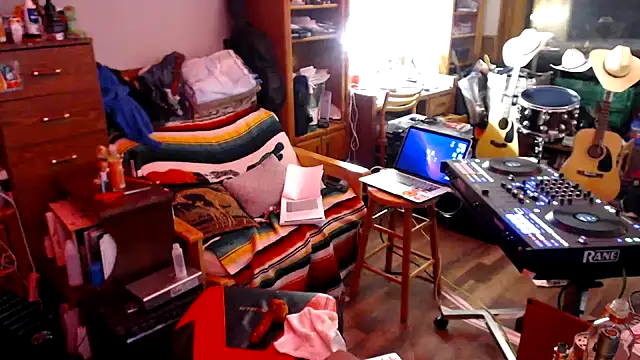 tongueispowerr6d9 online show from 02-11-25, 05:47